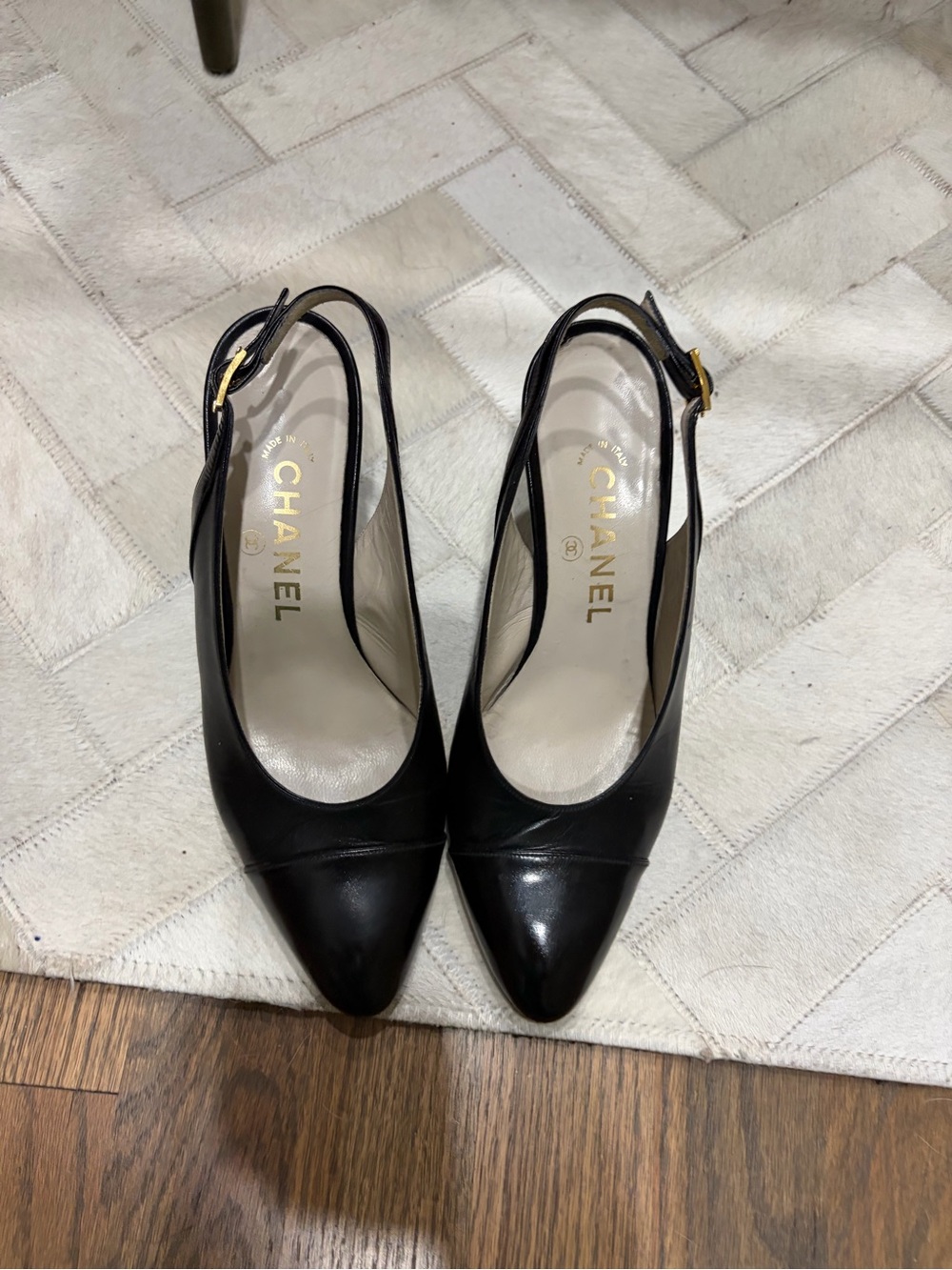 CHANEL Black Pointed Leather Slingback Pumps
